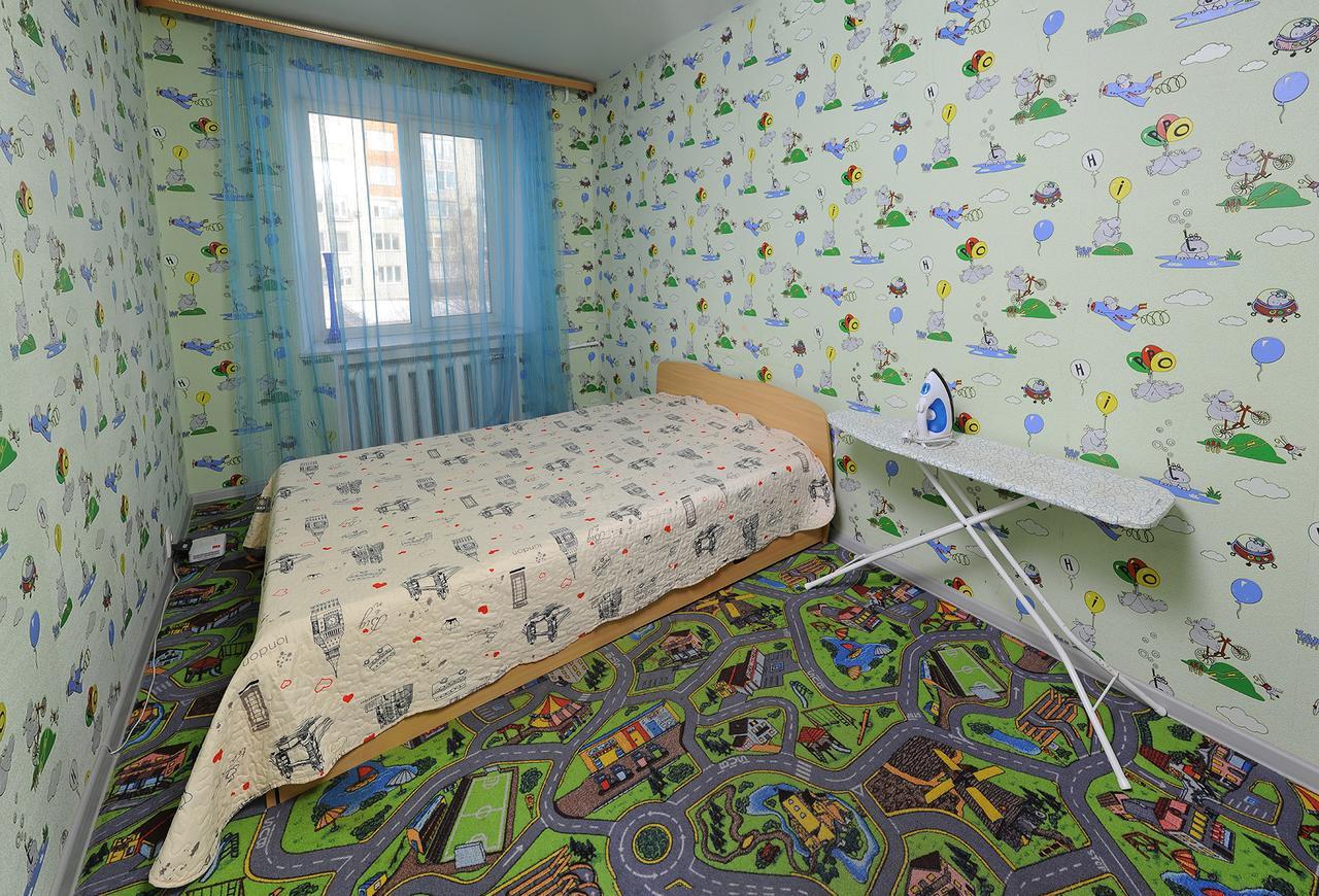 Omsk Sutki Apartments at Pushkina 99 floor 3 Exteriör bild